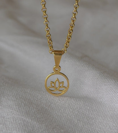 Dije Flor de Loto